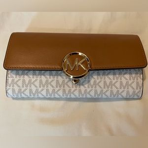 MK wallet